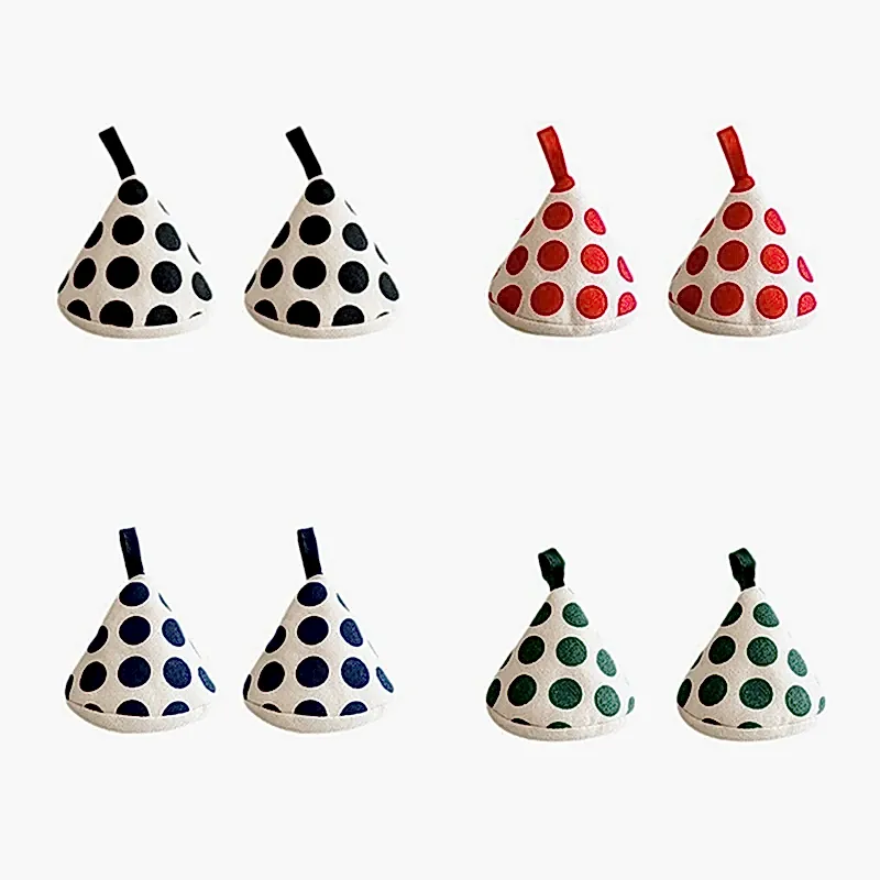 Кухонные изоляционные перчатки обрабатывают крышку теплоизоляционные перчатки милый тканевый горшок с горшкой курткой черный